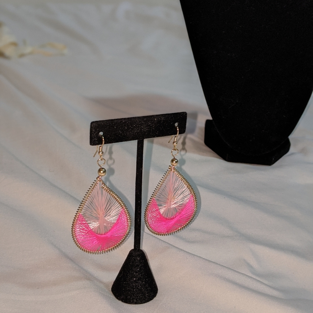 Earrings - Picture 4 of 7